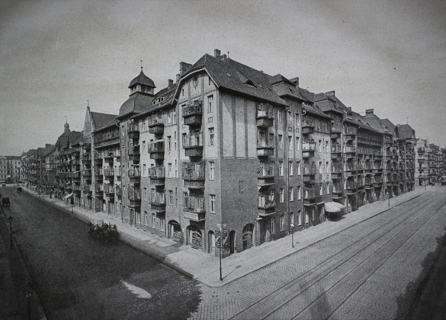 Alfred Messel Reformwohnungsbau Lecture Performance